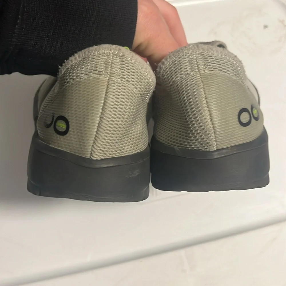 OOFOS OOmg Low sneakerslip on comfort support shoes women’s size 8 European 39 - Picture 4 of 9